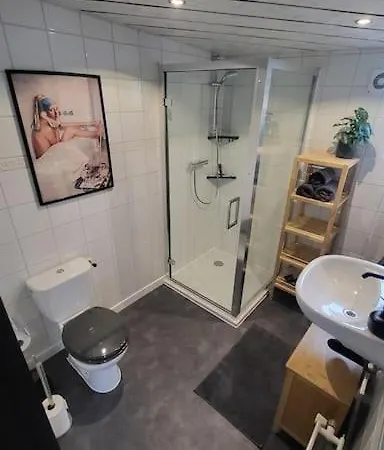 Family Vibes, Op 5 Sterren In Limburg * Севенум